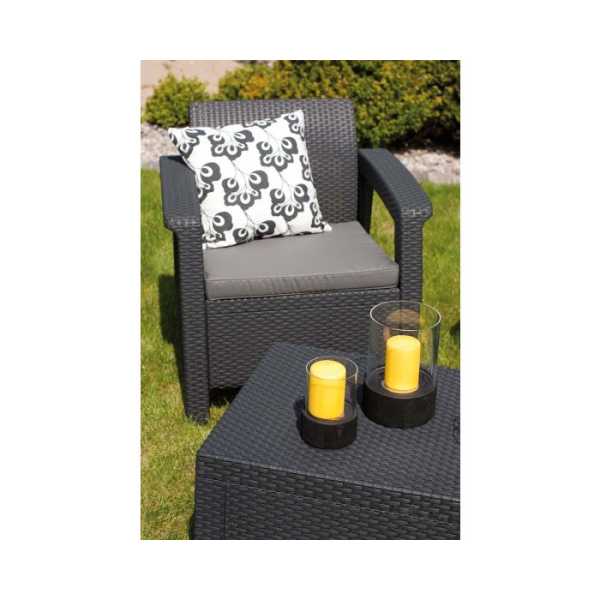 garnitura-umetni-ratan-keter-corfu-weekend-antracit-3189495-1 z mehkimi blazinami. Eleganca