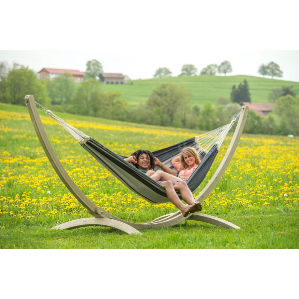 leseno-druzinsko-stojalo-troja-poskodovano-4313-2 leseno-druzinsko-stojalo-troja-poskodovano-4313-2