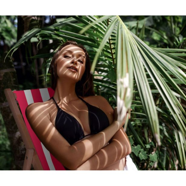 leseni-lezalnik-platinet-lahek-in-maximalno-zlozljiv-rdeco-bel-3355738-2 leseni-lezalnik-platinet-lahek-in-maximalno-zlozljiv-rdeco-bel-3355738-2