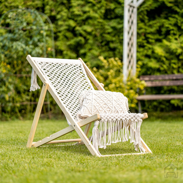 lezalnik-hili-trianova-63171-1 bombaž