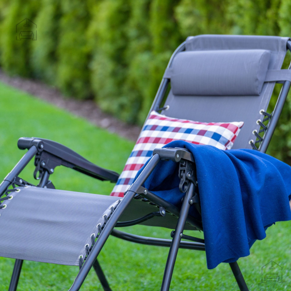 vrtni-lezalnik-delux-siv-trianova-63156-2 Barva: siva