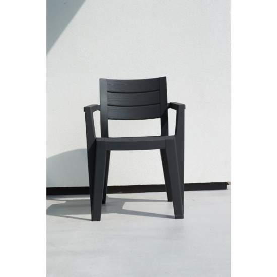 primeren za različne stile in oblike miz