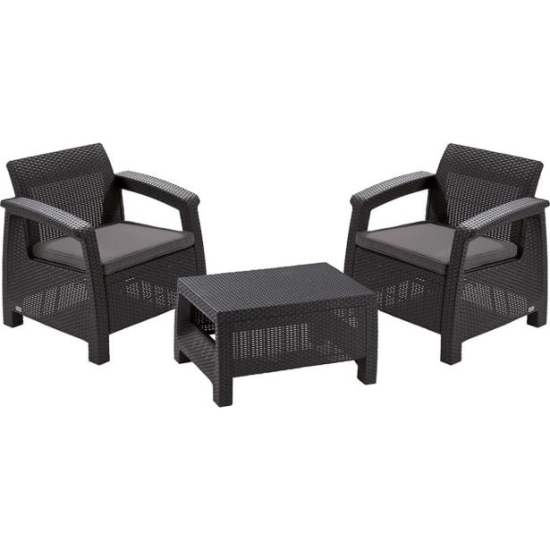 Vrtna garnitura Keter Corfu Weekend je sestavljena iz dveh stolov z blazinami in mizice. Dimenzija stola 75 x 70 x 79 cm in mize 77 x 57 x 42 cm.